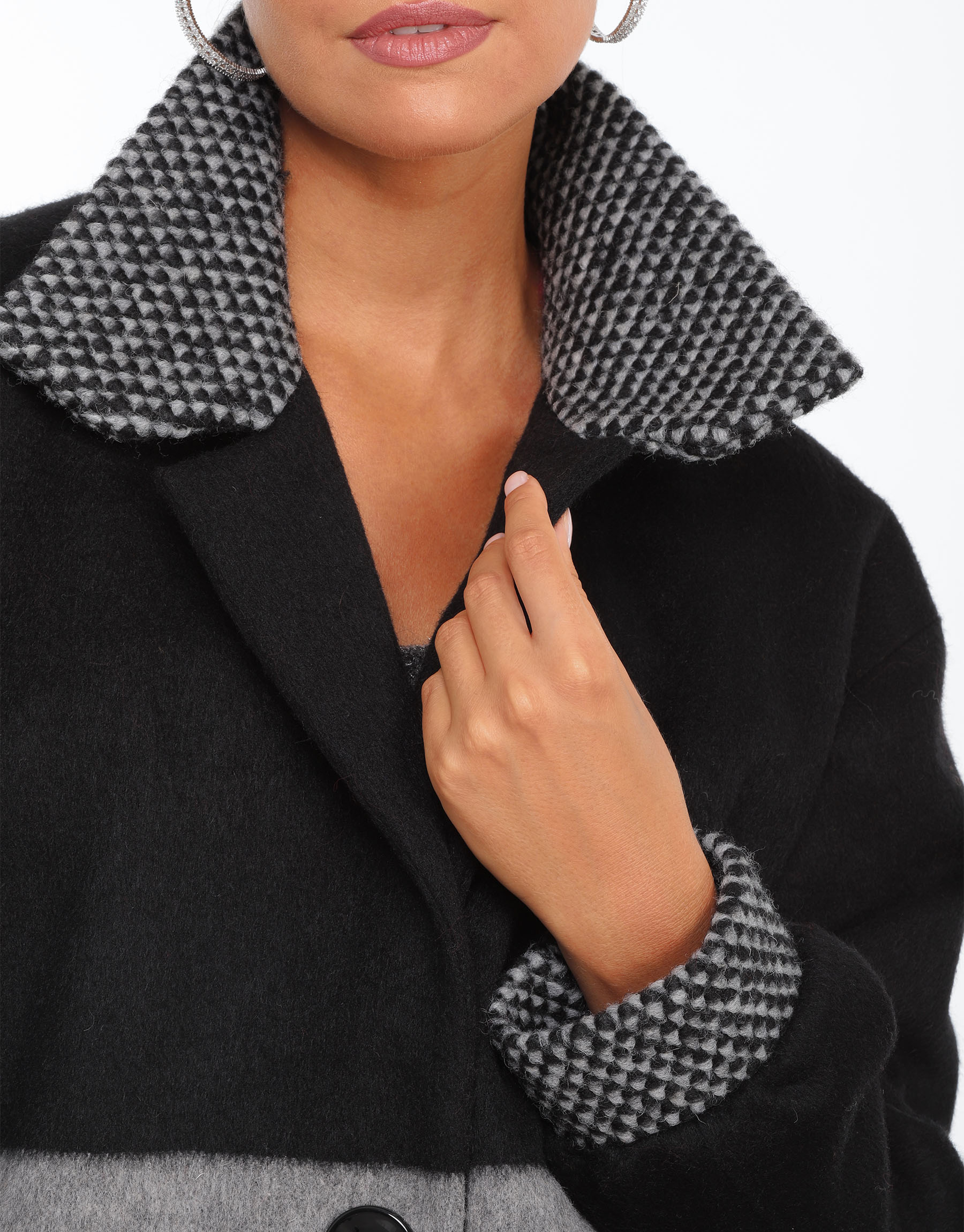 Mid-length coat in striped wool and black, grey and red mesh